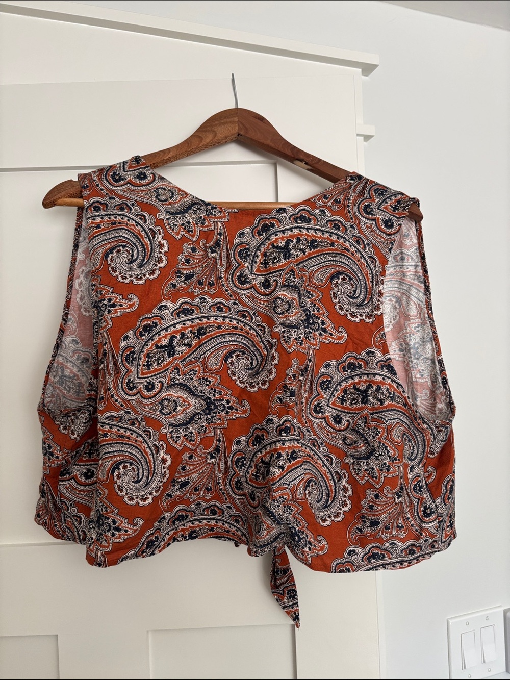 Sleeveless Paisley Tie-Back Tank Top - Rust